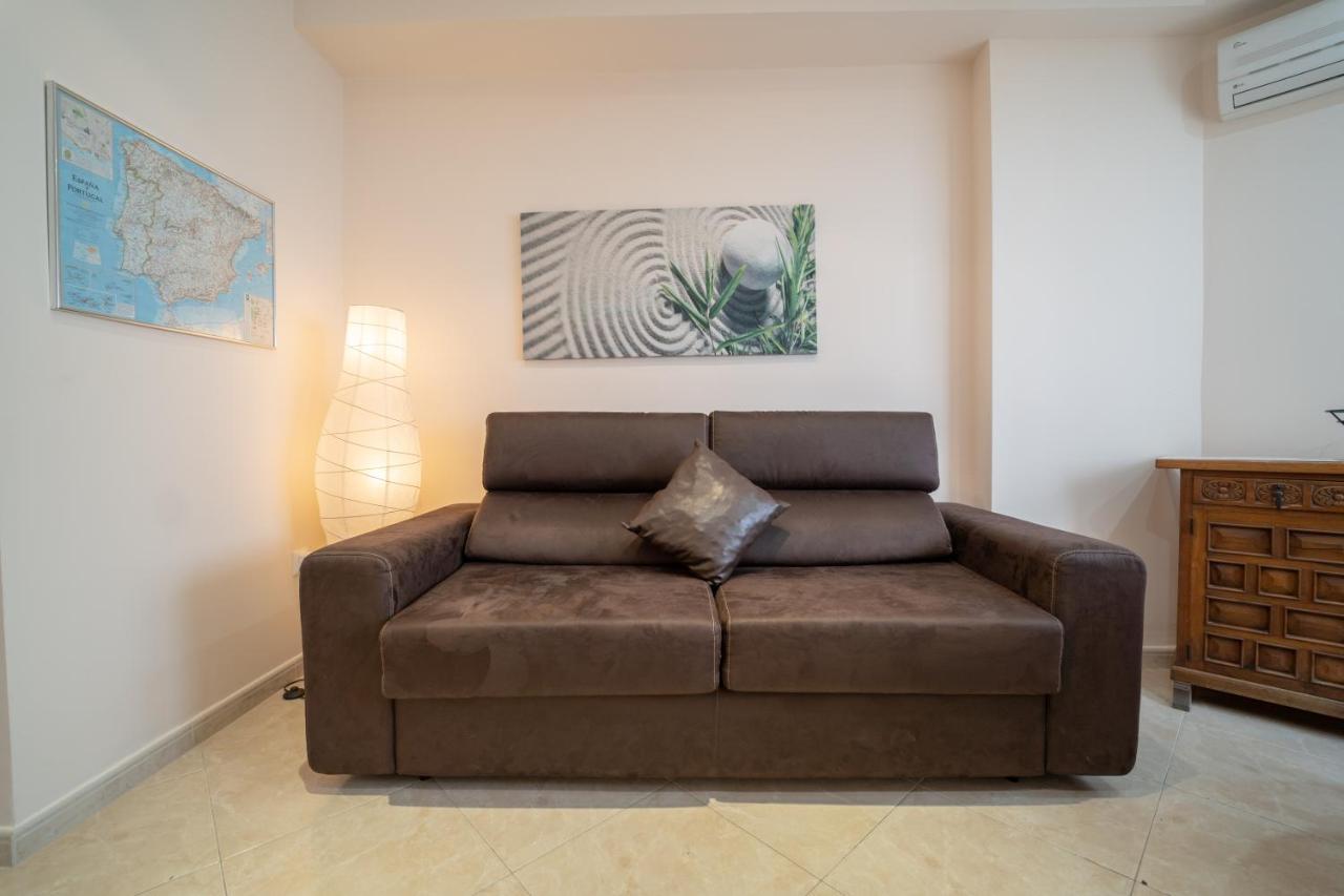 Larra Nervion Subway Tranvia Appartement